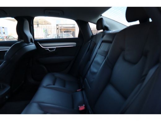 Volvo  S90 2.0 T4 Momentum | Leder | Parkeersensoren | Stoelverwarming ActivLease financial lease