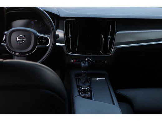 Volvo  S90 2.0 T4 Momentum | Leder | Parkeersensoren | Stoelverwarming ActivLease financial lease