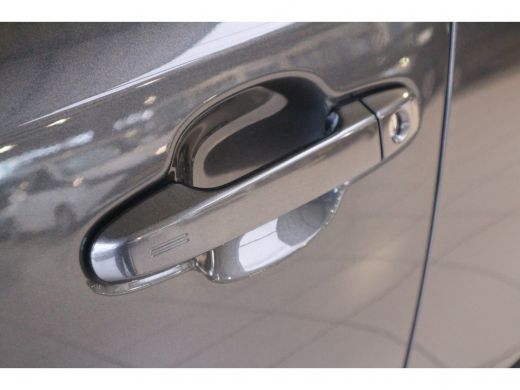 Toyota C-HR 1.8 Hybrid Style | Navigatie | Parkeer camera | Climate contrrol | Toyota Safety sense | Parkeers... ActivLease financial lease