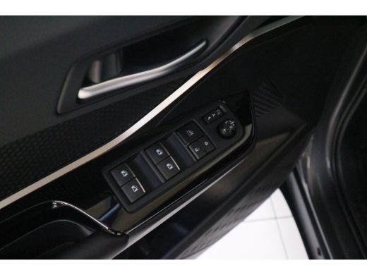 Toyota C-HR 1.8 Hybrid Style | Navigatie | Parkeer camera | Climate contrrol | Toyota Safety sense | Parkeers... ActivLease financial lease