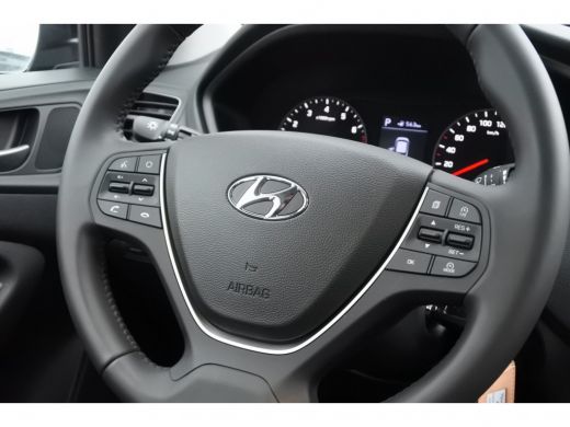 Hyundai i20 1.0 T-GDI Comfort 7 traps automaat | climate en cruise control | ActivLease financial lease