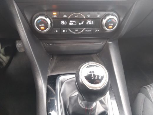 Mazda 3 2.0 TS+ | Full Map Navigatie | Xenon | Climate Control | Cruise Control | Stoelverwarming | Rijkl... ActivLease financial lease