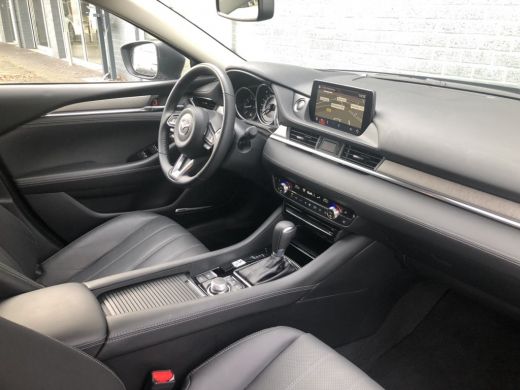 Mazda 6 Luxury line / automaat / Leder / Radar cruise / Led / Bose ActivLease financial lease
