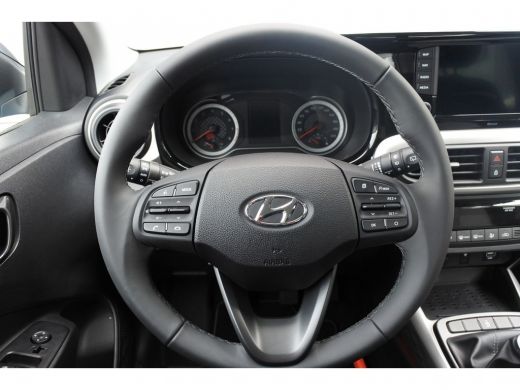 Hyundai i10 1.0 Premium Navigatie | Achteruitrijcamera | Airco (automatisch) ActivLease financial lease