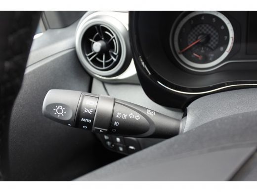 Hyundai i10 1.0 Premium Navigatie | Achteruitrijcamera | Airco (automatisch) ActivLease financial lease