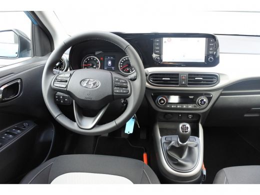 Hyundai i10 1.0 Premium Navigatie | Achteruitrijcamera | Airco (automatisch) ActivLease financial lease