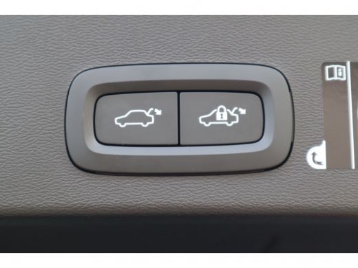 Volvo  XC40 2.0 T4 R-Design | Keyless Drive | Business Pack Connect | Achteruitrijcamera | Stoelverwarming ActivLease financial lease