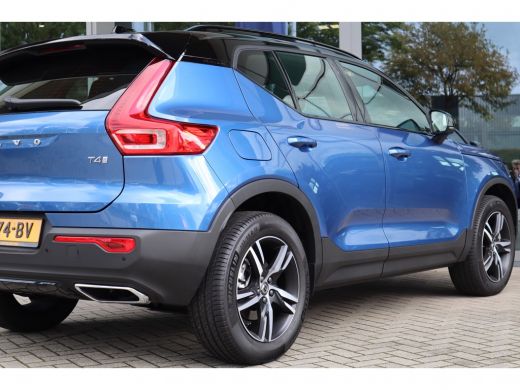 Volvo  XC40 2.0 T4 R-Design | Keyless Drive | Business Pack Connect | Achteruitrijcamera | Stoelverwarming ActivLease financial lease