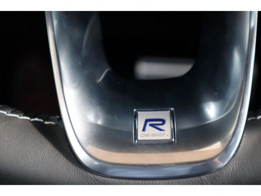 Volvo  XC40 2.0 T4 R-Design | Keyless Drive | Business Pack Connect | Achteruitrijcamera | Stoelverwarming ActivLease financial lease