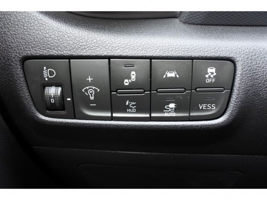 Hyundai Kona EV Fashion 64 kWh Automaat | Design Pack | Navigatie | 3-fase laden | Achteruitrijcamera Direct u... ActivLease financial lease