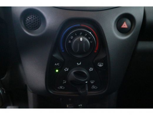 Toyota Aygo 1.0 VVT-i x-fun | Bluetooth | Airco | LED dagrijverlichting | Elektrische ramen | ActivLease financial lease