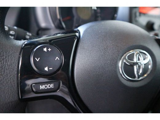 Toyota Aygo 1.0 VVT-i x-fun | Bluetooth | Airco | LED dagrijverlichting | Elektrische ramen | ActivLease financial lease