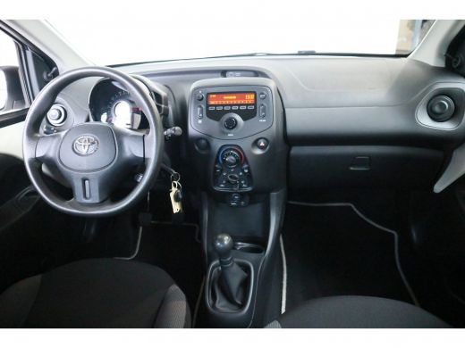 Toyota Aygo 1.0 VVT-i x-now | Airco | LED dagrijverlichting | Elektrische ramen | ActivLease financial lease