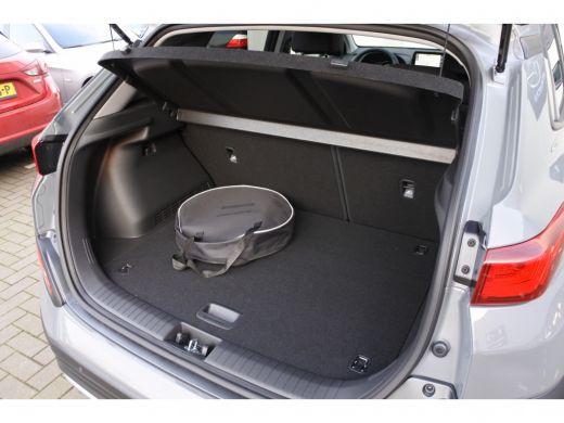 Hyundai Kona EV Fashion 64 kWh Automaat | Design Pack | Navigatie | 3-fase laden | Achteruitrijcamera Direct u... ActivLease financial lease