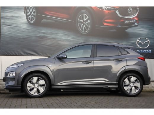 Hyundai Kona EV Fashion 64 kWh Automaat | Navigatie | 3-fase laden | Achteruitrijcamera Direct uit voorraad le... ActivLease financial lease