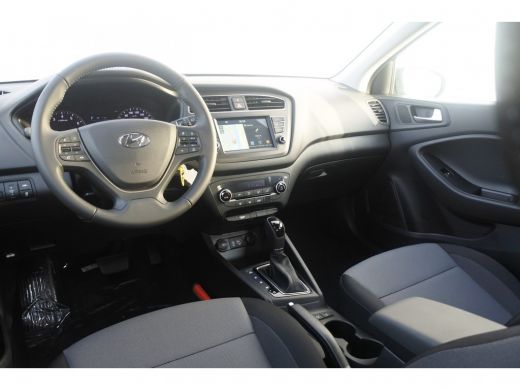 Hyundai i20 1.0 T-GDI Comfort 7 traps automaat | navigatie | climate en cruise control | ActivLease financial lease