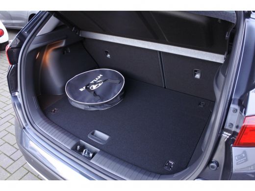 Hyundai Kona EV Premium 64 kWh Automaat | Elektrisch schuif-/kanteldak| 3-fase laden | Achteruitrijcamera Dire... ActivLease financial lease