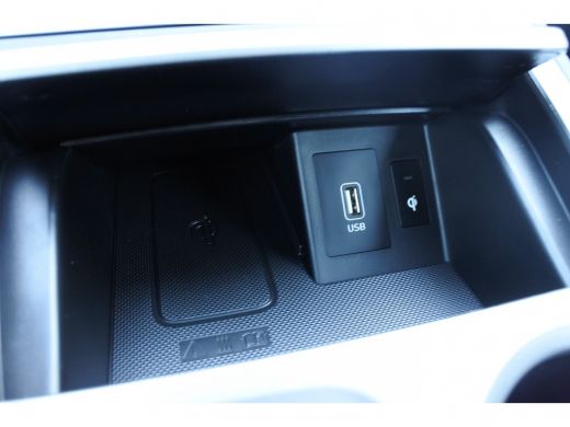 Hyundai Kona EV Premium 64 kWh Automaat | Elektrisch schuif-/kanteldak| 3-fase laden | Achteruitrijcamera Dire... ActivLease financial lease