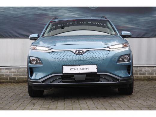 Hyundai Kona EV Premium 64 kWh Automaat | Navigatie | 3-fase laden | Achteruitrijcamera Direct uit voorraad le... ActivLease financial lease