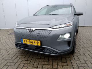 Hyundai Kona EV Premium 64 kWh | Exclusief BTW | 4% bijtelling | 450km range | Leder Geventileerd + Verwarmd |...