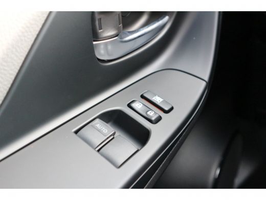Toyota Yaris 1.5 Hybrid Active | 5 jaar garantie en 5 jaar gratis onderhoud | ActivLease financial lease