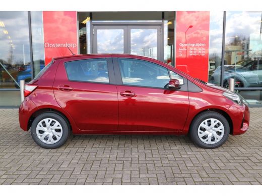 Toyota Yaris 1.5 Hybrid Active | 5 jaar garantie en 5 jaar gratis onderhoud | ActivLease financial lease
