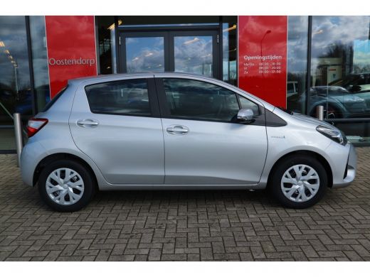 Toyota Yaris 1.5 Hybrid Active | 5 jaar garantie en 5 jaar gratis onderhoud | ActivLease financial lease