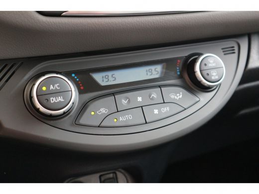 Toyota Yaris 1.5 Hybrid Active | NAV | Rijklaar incl. 24 mnd garantie | ActivLease financial lease