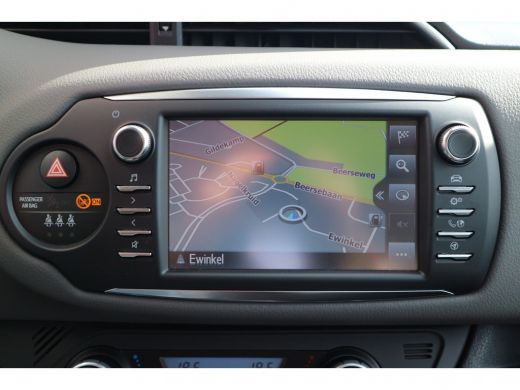 Toyota Yaris 1.5 Hybrid Active | NAV | Rijklaar incl. 24 mnd garantie | ActivLease financial lease