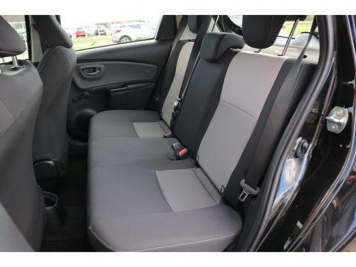 Toyota Yaris 1.5 Hybrid Active | NAV | Rijklaar incl. 24 mnd garantie | ActivLease financial lease