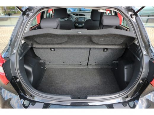 Toyota Yaris 1.5 Hybrid Active | NAV | Rijklaar incl. 24 mnd garantie | ActivLease financial lease