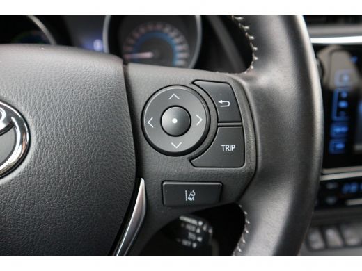 Toyota Auris Touring Sports 1.8 Hybrid Executive | Rijklaar incl. 24 mnd garantie | ActivLease financial lease