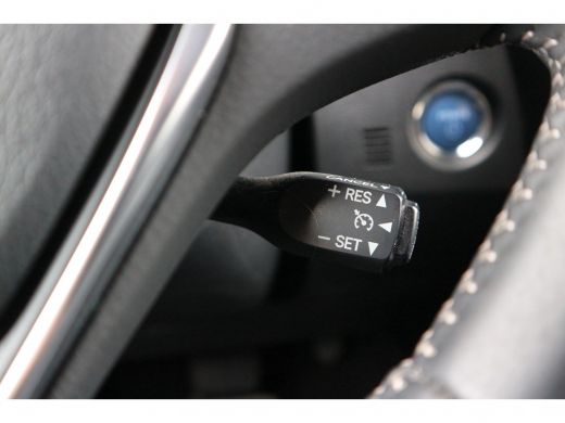 Toyota Auris Touring Sports 1.8 Hybrid Executive | Rijklaar incl. 24 mnd garantie | ActivLease financial lease