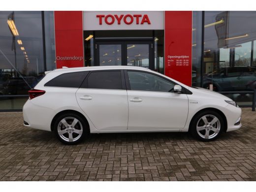 Toyota Auris Touring Sports 1.8 Hybrid Executive | Rijklaar incl. 24 mnd garantie | ActivLease financial lease
