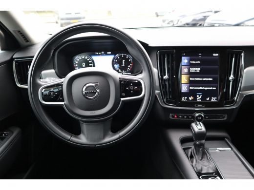 Volvo  V90 2.0 T4 Momentum | Full Led | Adaptive Cruise | Leder ActivLease financial lease