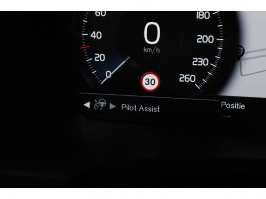 Volvo  V90 2.0 T4 Momentum | Full Led | Adaptive Cruise | Leder ActivLease financial lease
