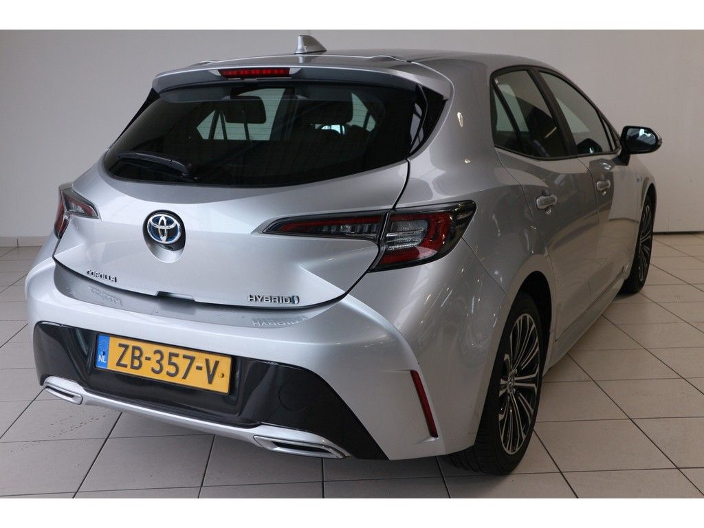 Toyota Corolla 2.0 Hybrid First Edition | Navigatie | Parkeer camera