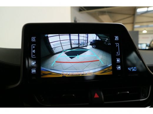 Toyota C-HR 1.8 Hybrid Style | Navigatie | Parkeer camera | Climate contrrol | Toyota Safety sense | Parkeers... ActivLease financial lease