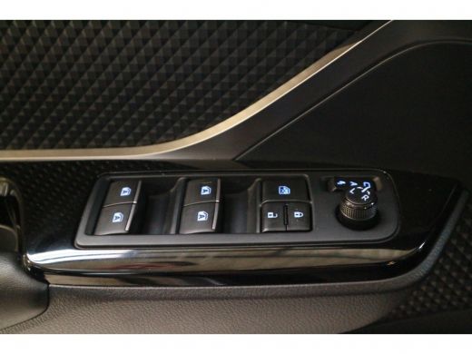 Toyota C-HR 1.8 Hybrid Style | Navigatie | Parkeer camera | Climate contrrol | Toyota Safety sense | Parkeers... ActivLease financial lease