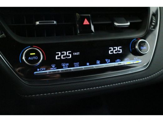 Toyota Corolla 2.0 Hybrid First Edition | Navigatie | Parkeer camera | Climate control | Adaptive cruise control | ActivLease financial lease