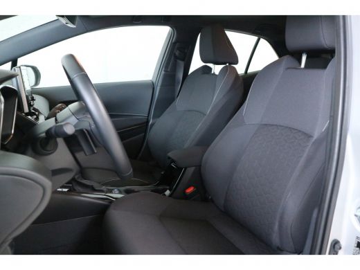 Toyota Corolla 2.0 Hybrid First Edition | Navigatie | Parkeer camera | Climate control | Adaptive cruise control | ActivLease financial lease