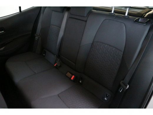 Toyota Corolla 2.0 Hybrid First Edition | Navigatie | Parkeer camera | Climate control | Adaptive cruise control | ActivLease financial lease