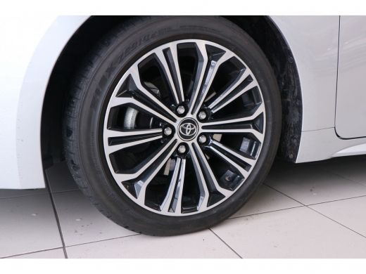 Toyota Corolla 2.0 Hybrid First Edition | Navigatie | Parkeer camera | Climate control | Adaptive cruise control | ActivLease financial lease