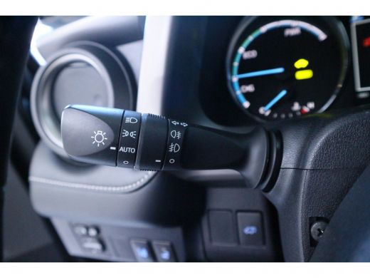 Toyota RAV4 2.5 Hybrid AWD Executive | Full options! | Trekhaak | Navigatie | Schuif-/kanteldak | Rondom zich... ActivLease financial lease
