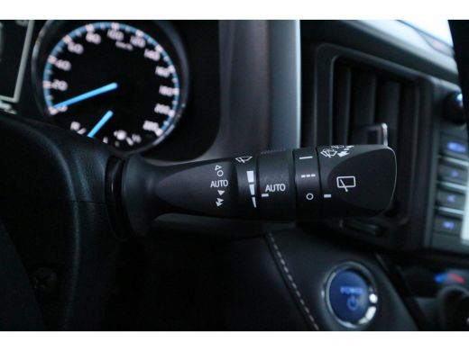 Toyota RAV4 2.5 Hybrid AWD Executive | Full options! | Trekhaak | Navigatie | Schuif-/kanteldak | Rondom zich... ActivLease financial lease