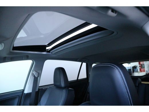 Toyota RAV4 2.5 Hybrid AWD Executive | Full options! | Trekhaak | Navigatie | Schuif-/kanteldak | Rondom zich... ActivLease financial lease