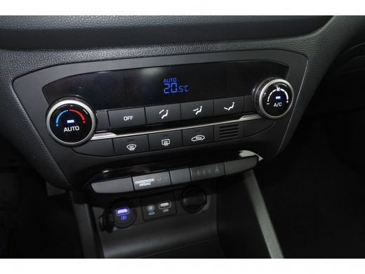 Hyundai i20 1.0 T-GDI Comfort | Climate control | Cruise Control | Parkeercamera | DAB+ | Apple Car Play | ActivLease financial lease