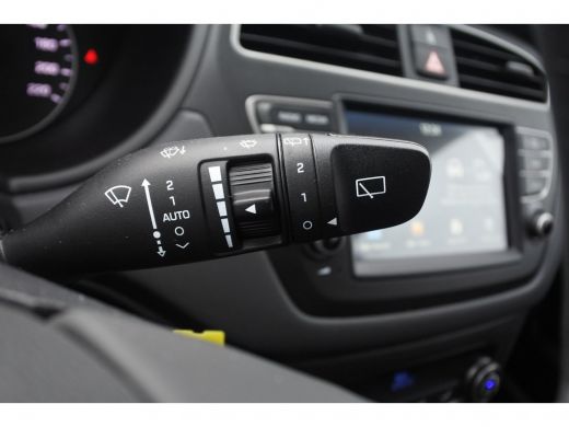 Hyundai i20 1.0 T-GDI Comfort | Climate control | Cruise Control | Parkeercamera | DAB+ | Apple Car Play | ActivLease financial lease