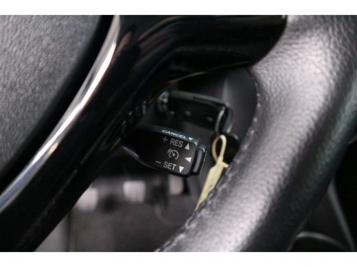 Toyota Aygo 1.0 VVT-i x-play | Apple carplay | Airco | Parkeer camera | LED dagrijverlichting | ActivLease financial lease