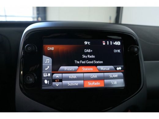 Toyota Aygo 1.0 VVT-i x-play | Apple carplay | Airco | Parkeer camera | LED dagrijverlichting | ActivLease financial lease